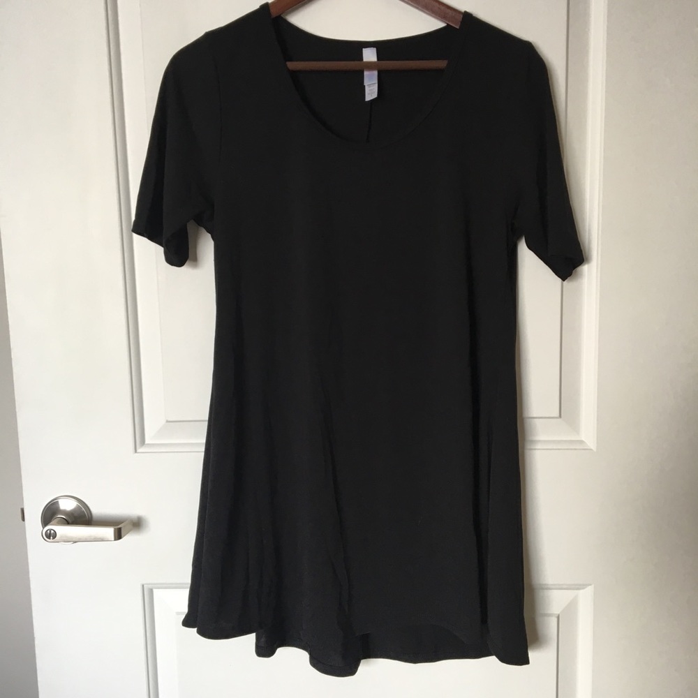 Lularoe Perfect T 🖤